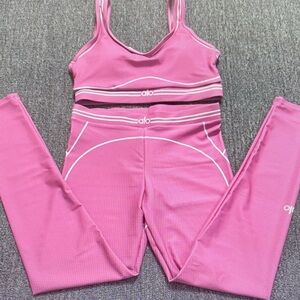 ALO Yoga Pink Sports Bra and Leggings Set Size L